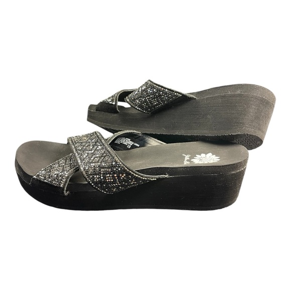 Yellow Box Black Sparkly Wedge Sandals - Size 10 - Picture 5 of 8